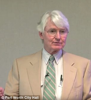 Эдвард Бас. Фото: Fort Worth City Hall, на правах добросовестного использования