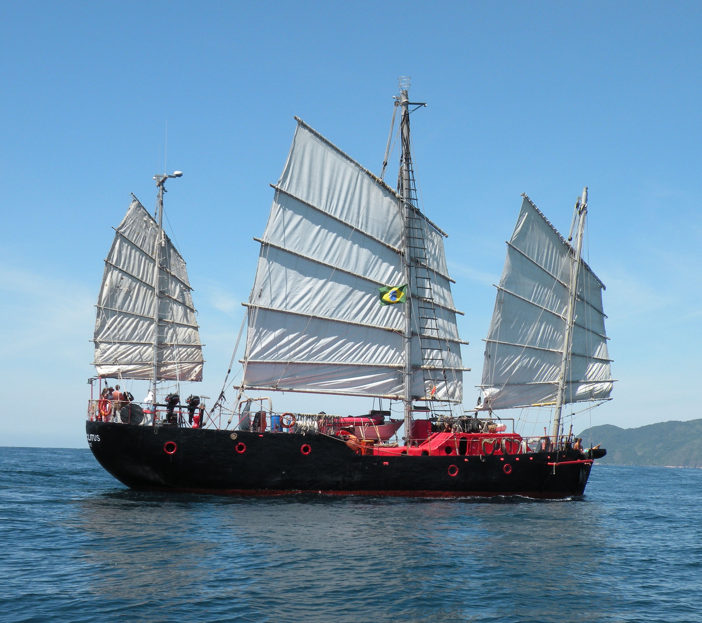 Research Vessel Heraclitus. Фото: Institute of Ecotechnics (Craig Inglis, Kathelin Gray), CC BY-SA 3.0
