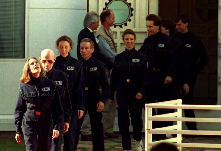 Бионавты покидают Биосферу-2. Фото: Tim Roberts/Getty Images, на правах добросовестного использования